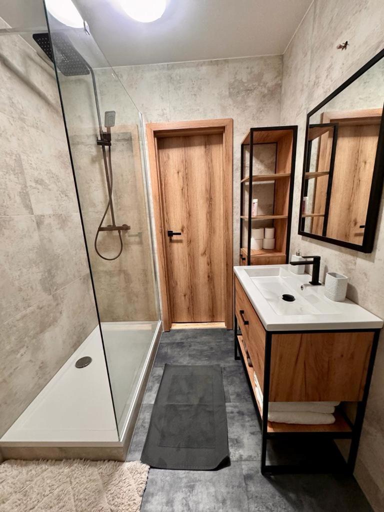 Vila Camphouse Chvalšiny Exteriér fotografie