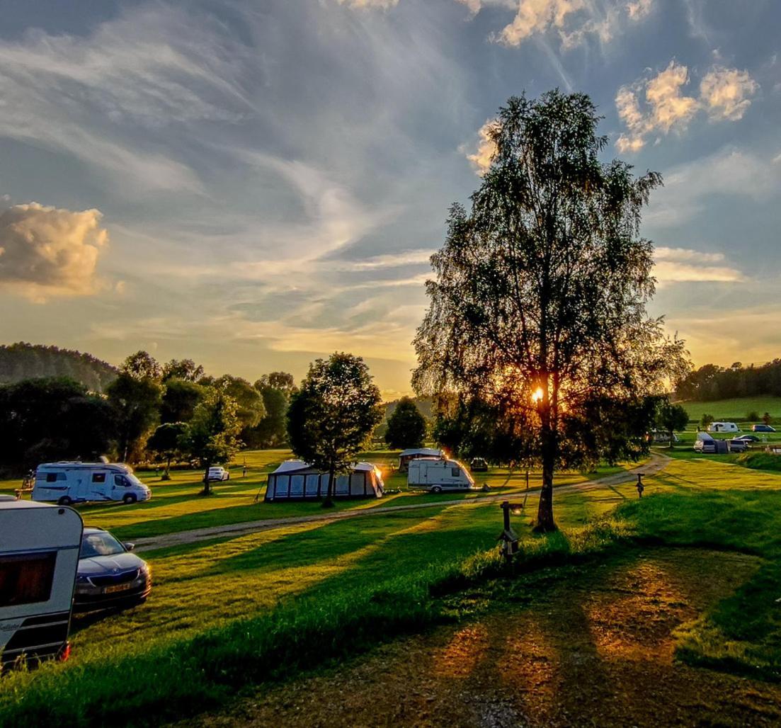Vila Camphouse Chvalšiny Exteriér fotografie